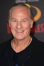 Craig T. Nelson ·