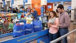 Does Walmart Cash Checks on Saturday & Sunday?