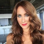 Miranda Frigon Bio, Wiki, Age, Height, Husband, Daughter, Net Worth, Songs, Hallmark Movies and Tv Shows